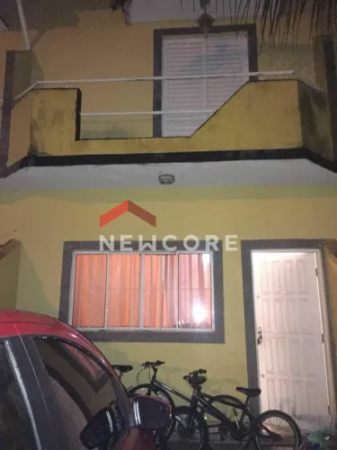 Sobrado em Rua Santos - agenor - Mongaguá/SP