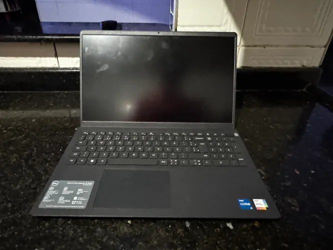 Notebook Dell Inspiron i15 3000 - Ótimo estado