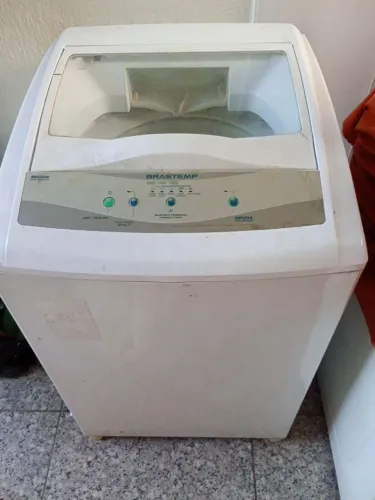 vendo máquina de lavar da Brastemp semi nova e conservada