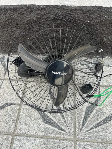 Ventilador de parede pequeno