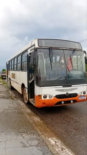 Vendo Ônibus Mercedes 