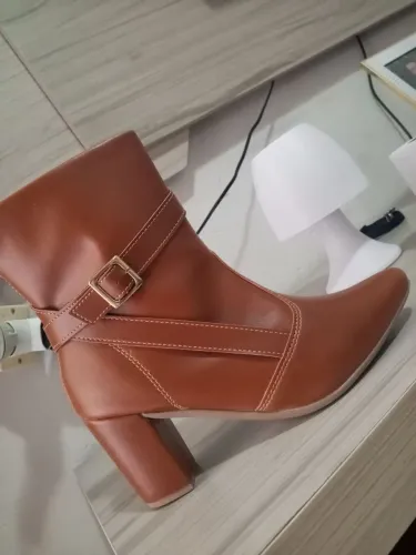 Bota nova Não foi usada 