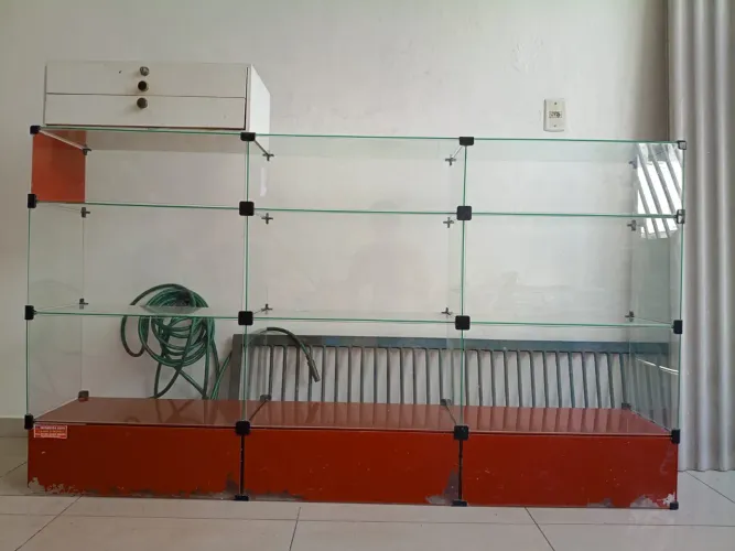 Estante de vidro para lojista