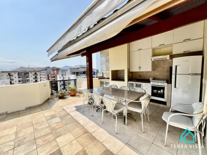 Linda cobertura duplex a venda a 50 metros da Praia Grande Ubatuba SP