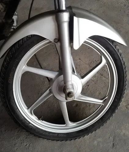 Vendo JOGO DE RODAS DE LIGA LEVE. YBR/factor e Titan.    *125