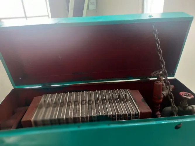 MAQUINA FILTRO.PRENSA EXCELENTE ESTADO DE FUNCIOMAMENTO 3 MIL DE VAZÃO