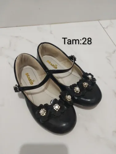 4 Calçados infantil menina