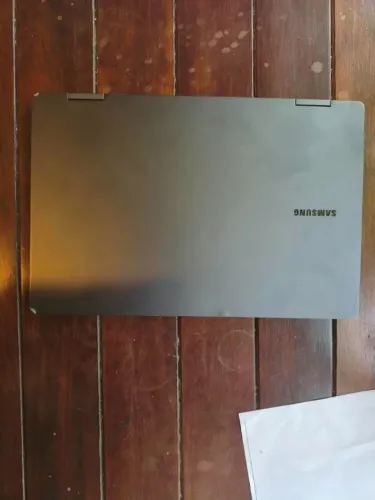 Samsung Galaxy Book3 360 Touch i5 16GB 512GB (Detalhe na Tecla L e ENTER)