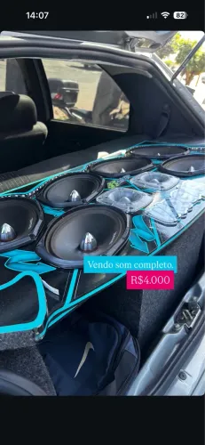 Som automotivo