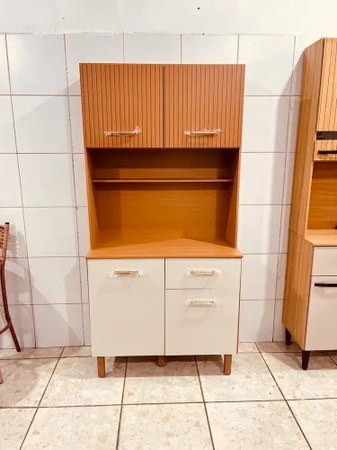 ARMÁRIO DE COZINHA 4 PORTAS 2 GAVETAS - NOVO