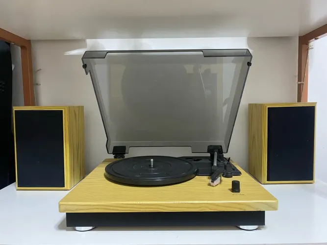 Vitrola Max Sound Uitech + 2 Caixas de Som