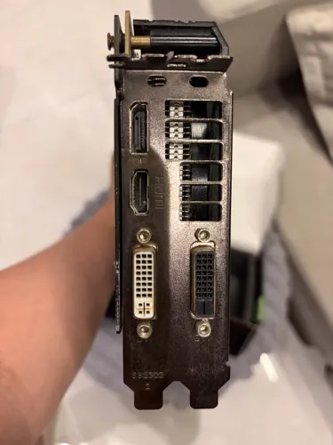 Placa de Vídeo Sapphire Nitro+ Dual Fan - Usada