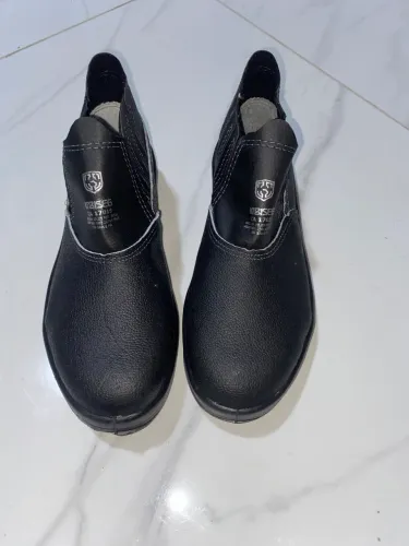 botina (bota) de segurança Imbiseg, nunca usado, em perfeito estado.