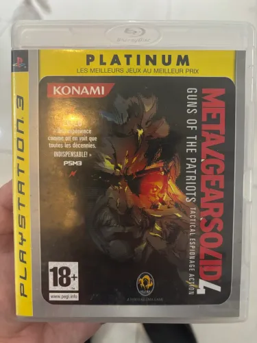 Metal Gear Solid 4 PS3 Edição platinum FRANCESA