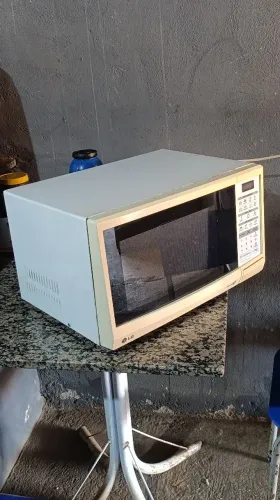 Microondas LG 23L