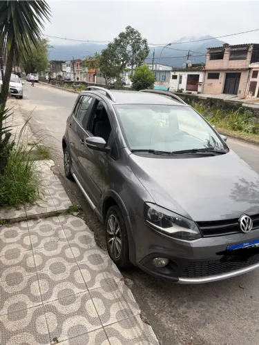 Volkswagen Crossfox 1.6 MI Total Flex 8V 5P 2013
