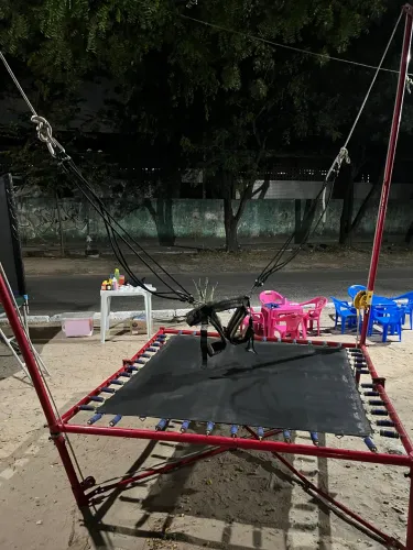 Trampolim com cinto de segurança//Big Jump// Pula pula//Cama elástica