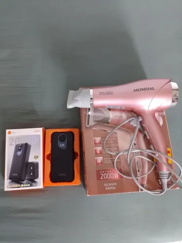 Vendo secador de cabelo e carregador portátil para celular 
