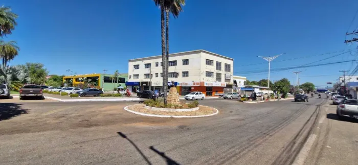 ALUGA-SE PRÉDIO RESIDENCIAL NO CENTRO DE PORTO NACIONAL- TO