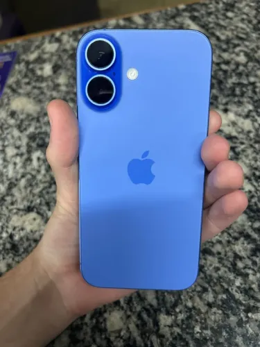 iPhone 16