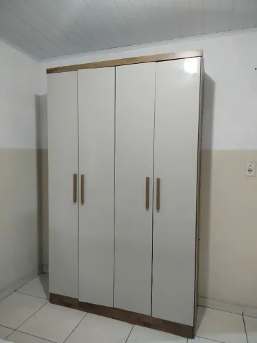 Guarda Roupa 4 portas - usado