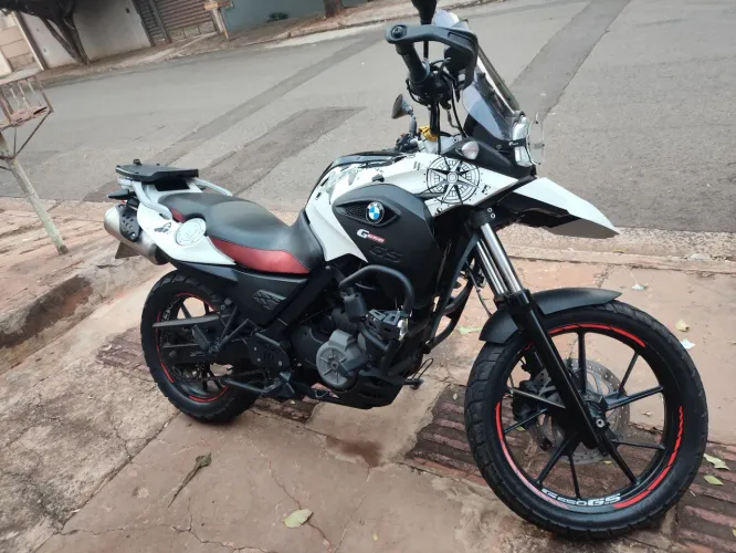 VENDO: MOTO BMW GS 650 