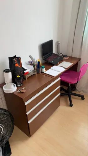 VENDO ESCRIVANINHA MADEIRA