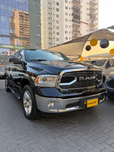 Ram Classic Laramie 5.7 V8 16V Gasolina 4X4 Aut. 2023