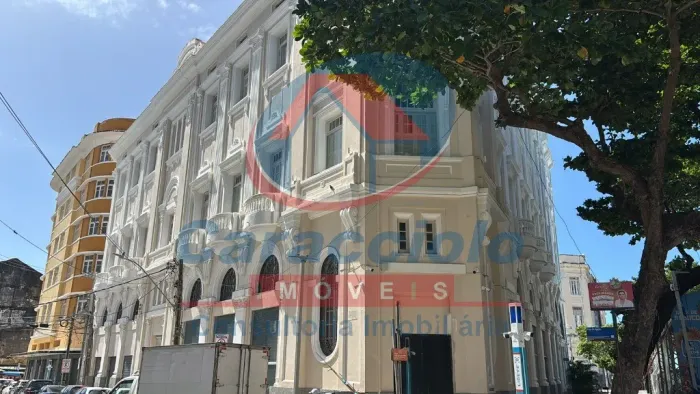 Prédio Comercial para Locação no Recife Antigo | 800 m² na Av. Rio Branco