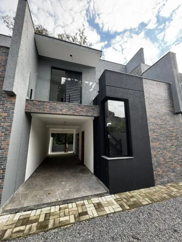 Casa à Venda em Condomínio na Praia de Paúba