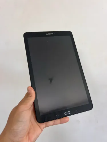 Tablet E