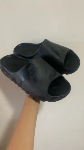chinelo slide nuvem