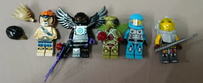 Lote Minifiguras Lego Galaxy Squad e Chima Originais