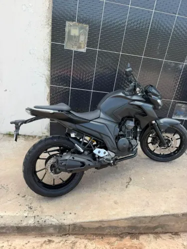 Moto de procedência