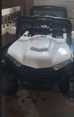 Carrinho elétrico infantil