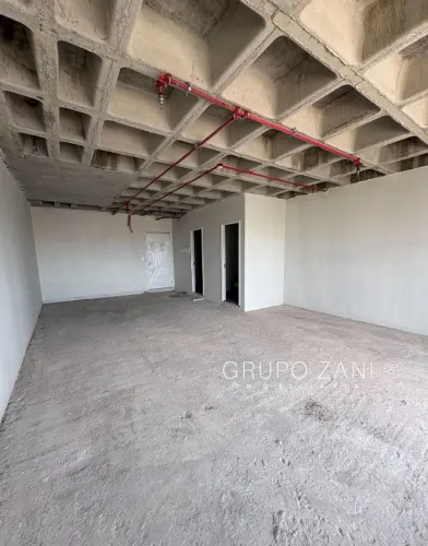 Sala comercial a venda com 10 % + saldo direto