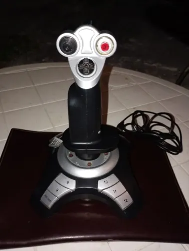 JOYSTICK ÁGUIA/CLONE: PC
