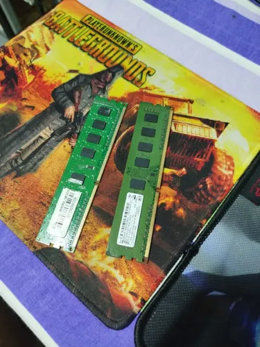 Memória ram dd3 4gb e outra de 2 gb