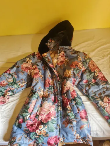 Lindo casaco femino vintage em perfeito estado