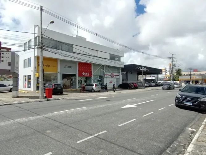Impecável sala comercial, próximo da avenida principal do Bancários!