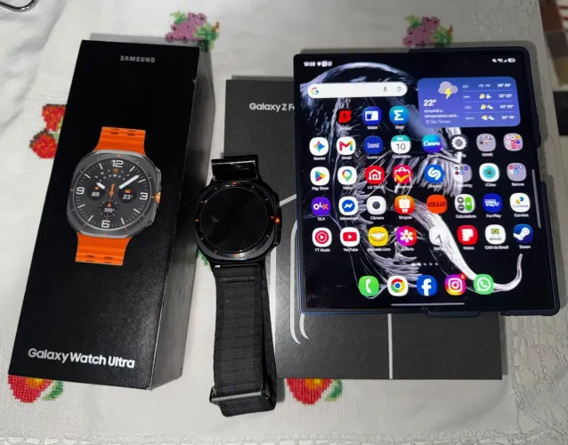 Galaxy fold 7 1tb 16ram + galaxy watch ultra