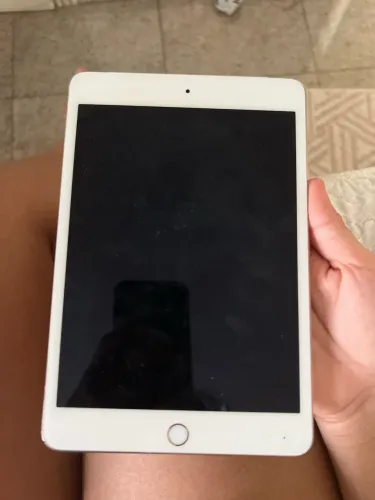 Vende-se iPad mini 4