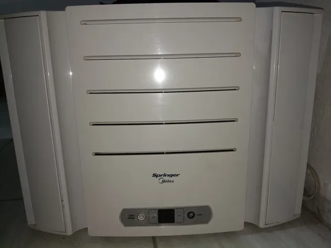 Ar condicionado semi novo 