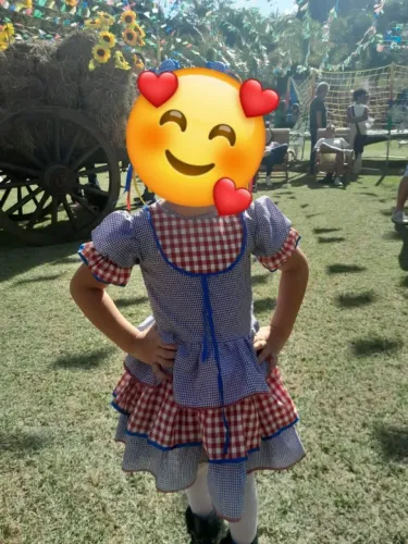 Vestido de festa junina infantil , usado somente 1 vez.