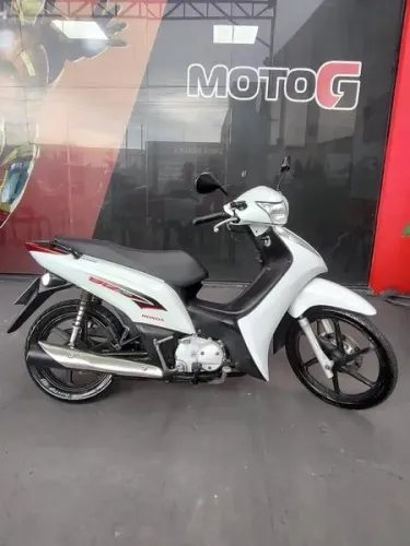 BIZ 125 EX 2015