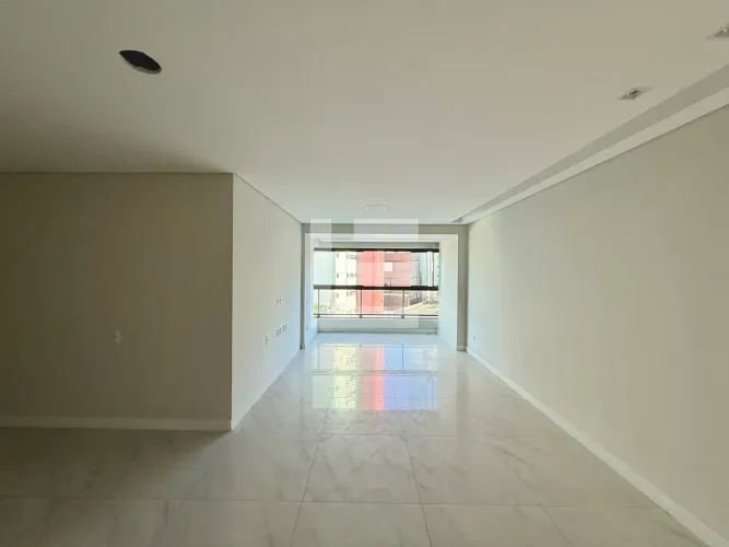 Edifício Carlos Drummond de Andrade  136 m² no Pina, 3 suítes, nascente e 2 vagas para alu