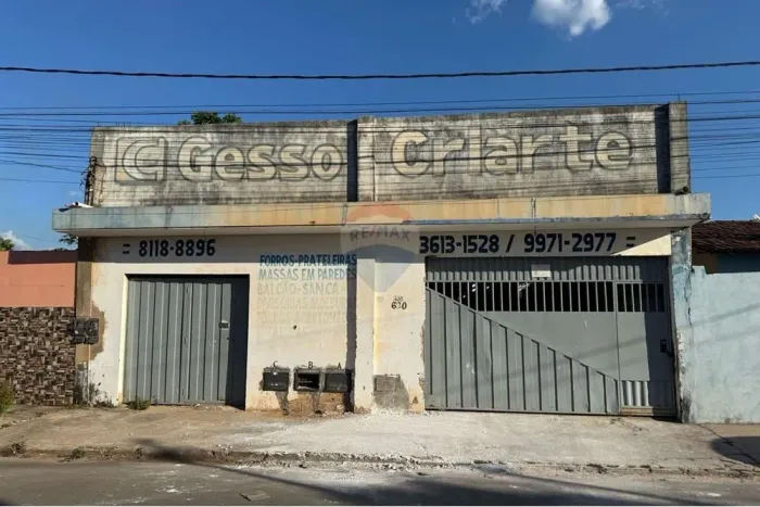 GALPÃO COM KITNET A VENDA NA SANTA LUZIA.