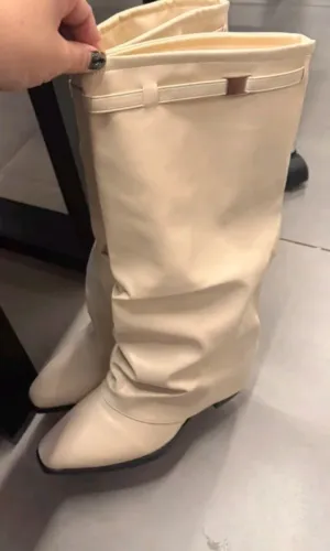 Botas feminina - gola dobrada/bico fino