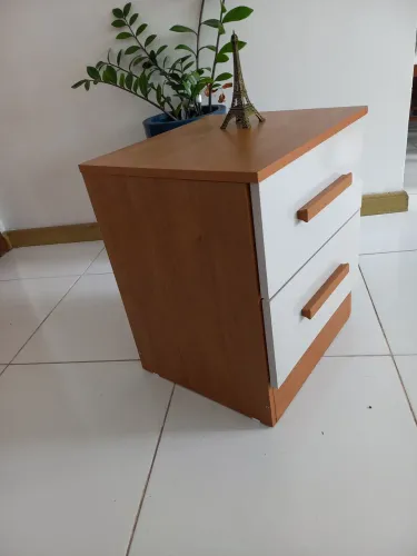 Mesa de cabeceira