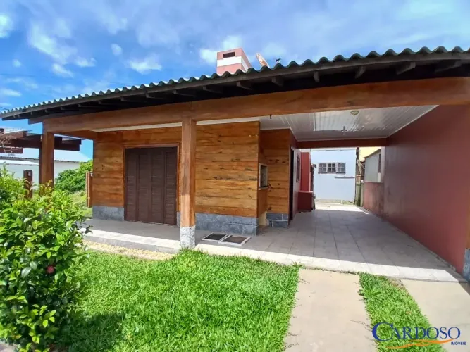 Casa 3 dormitórios à venda Tupancy Arroio do Sal/RS